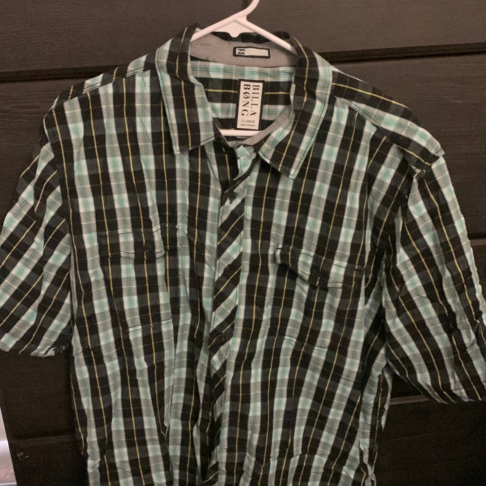 MENS BILLABONG PLAID BUTTON DOWN